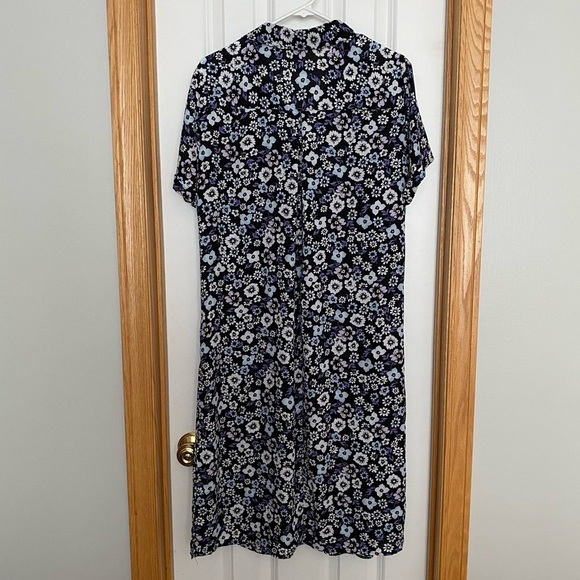 Lane Bryant Black Floral Print Button Front Tunic Kimono Size 10/12 - Picture 7 of 7